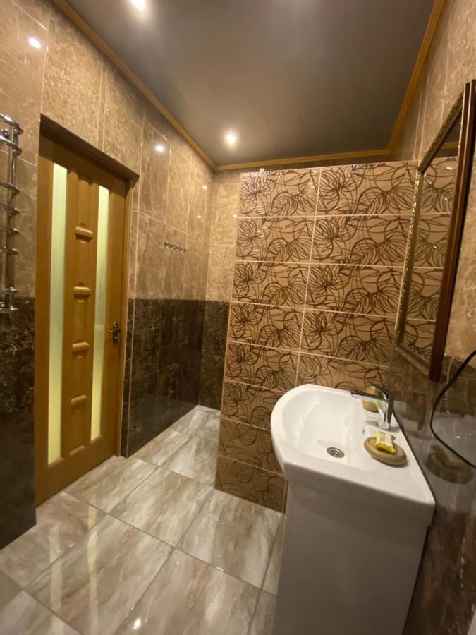 Вул Роксолани , 16 Центр 300 М До Бювету トラスコヴェッツ エクステリア 写真